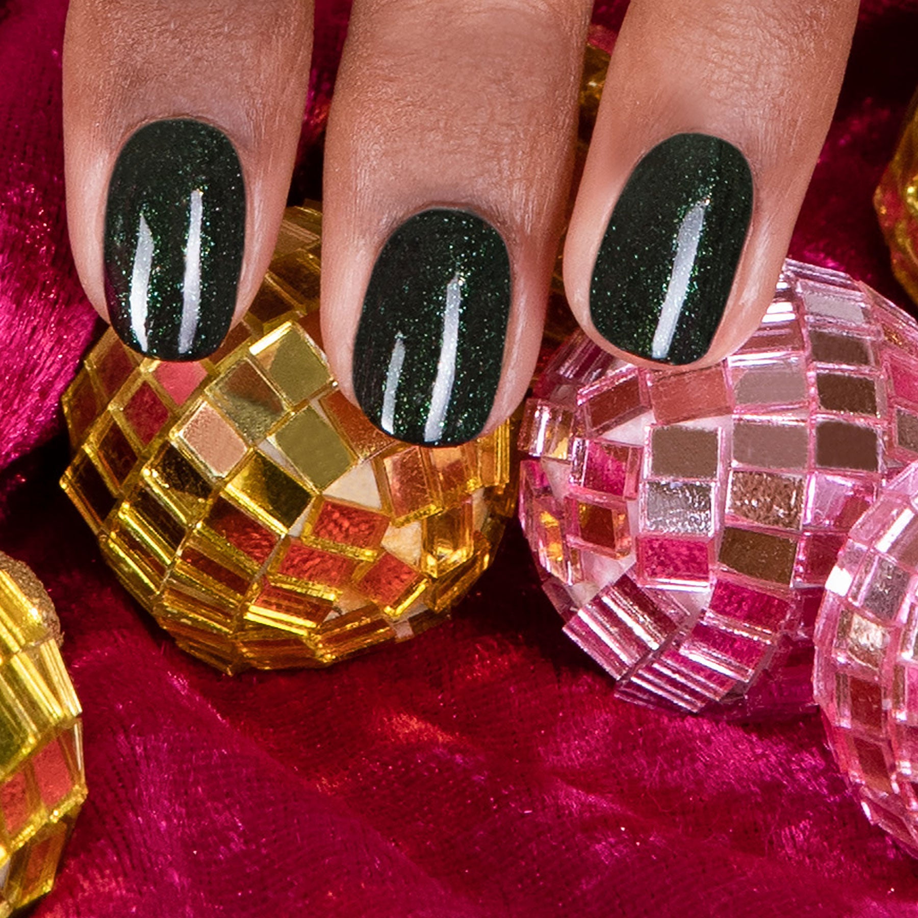 Vernis - Noir et Paillettes