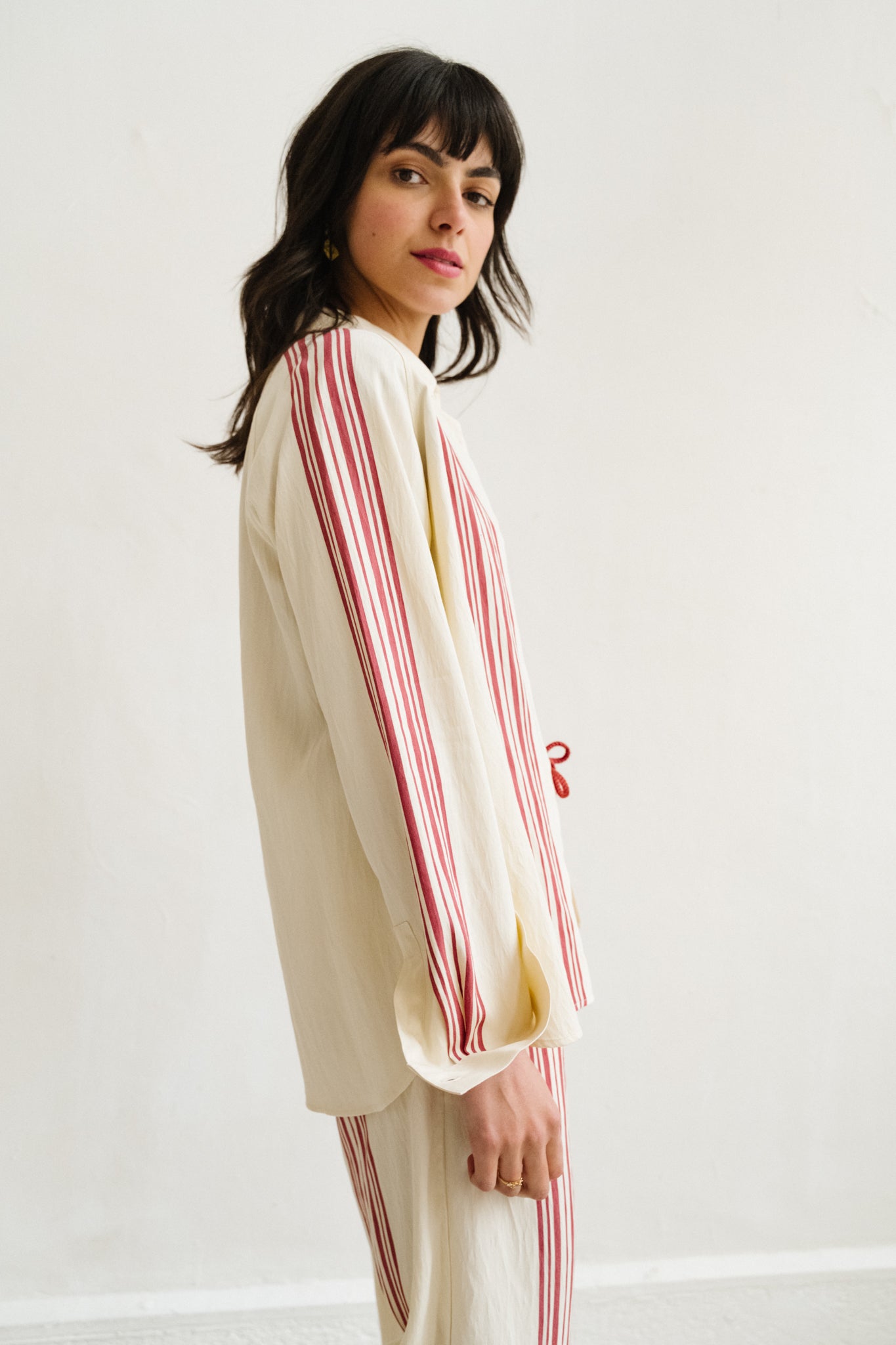 Chemise Comedy