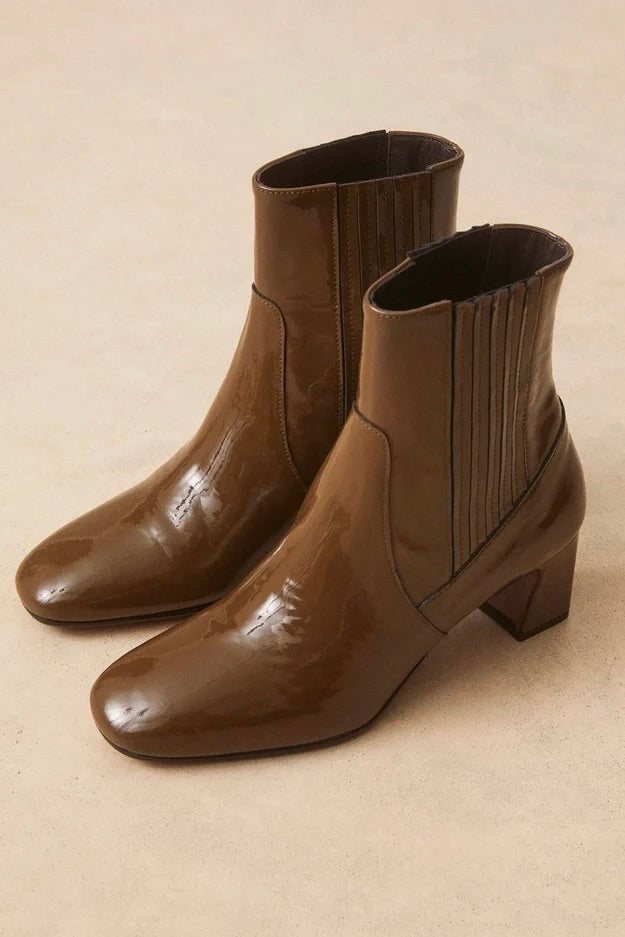 Bottines en cuir marron ou kaki vernis, tige mi-haute avec élastique talons de 6cm modèle no.522 Rivecour -- Bonny Lyon