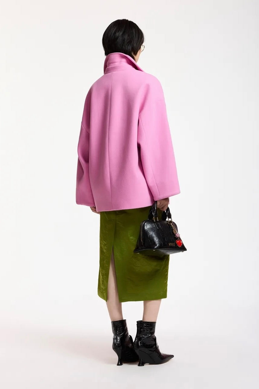 Manteau court oversized en laine rose bonbon Essentiel Antwerp Kidney -- Bonny Lyon