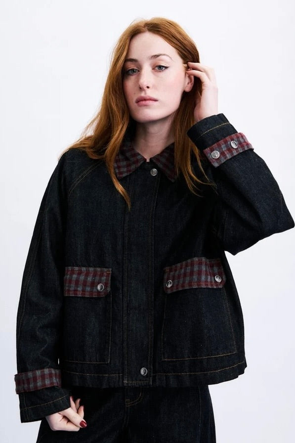 Veste courte oversized en denim brut et col, revers de manches et rabats de poche en vichy bordeaux/gris Frnch Honshu -- Bonny Lyon