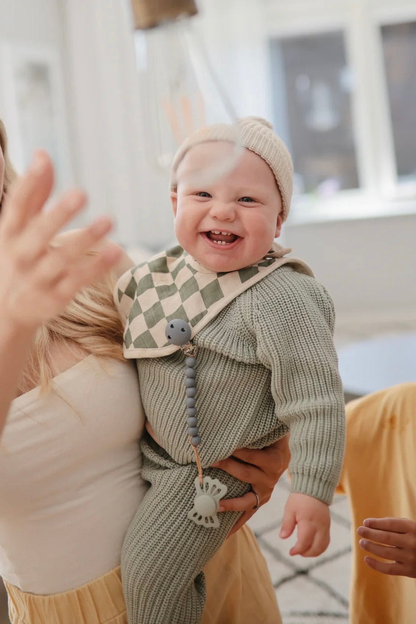 Attache Tétine Hera