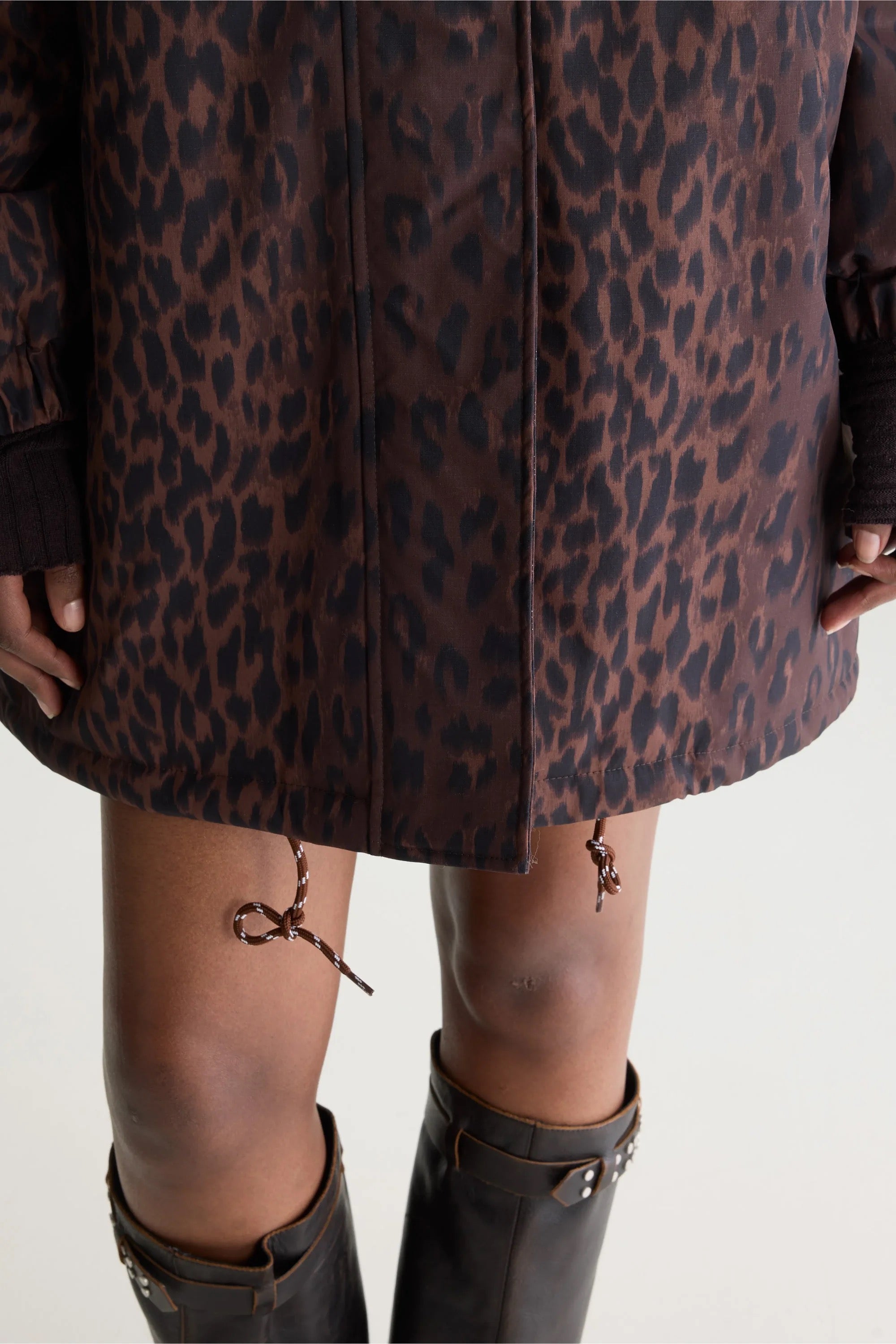 Parka Jade imprimée leopard marron et doublée de fausse fourrure crème Bellerose -- Bonny Lyon