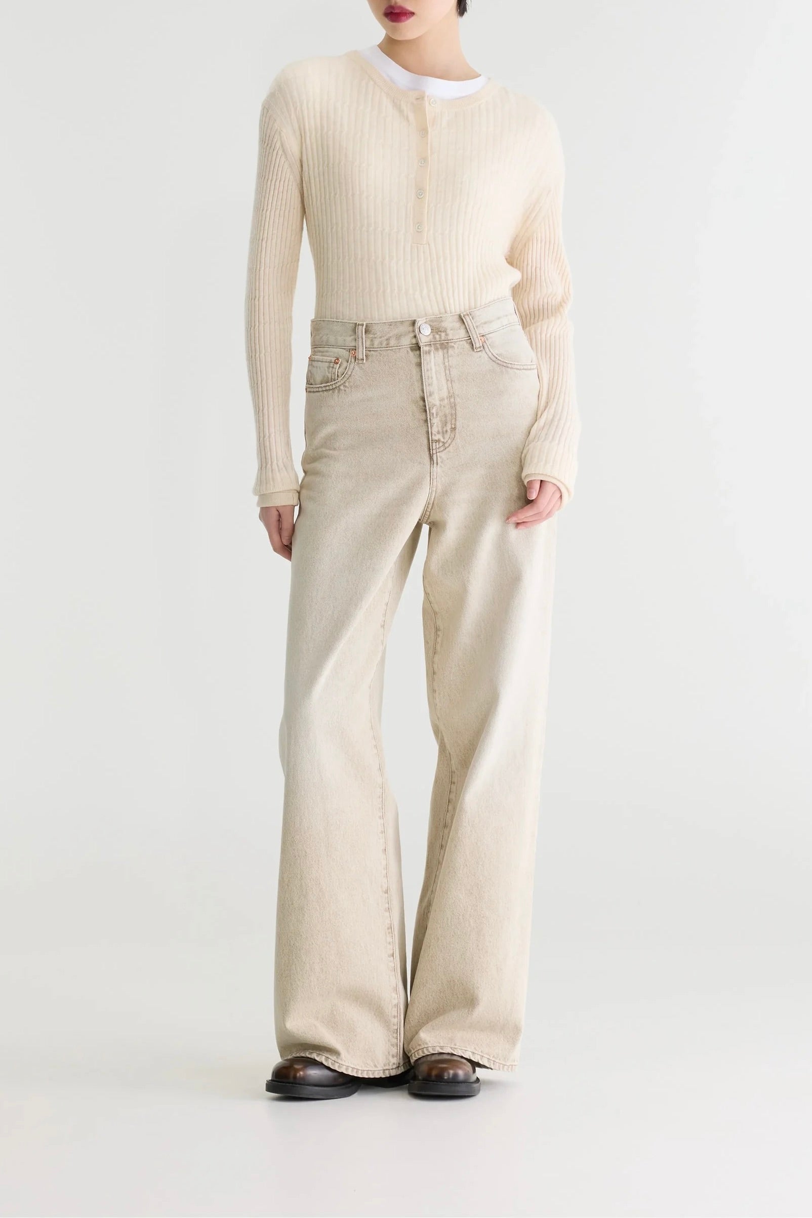 Jeans no.64 Beige Snow