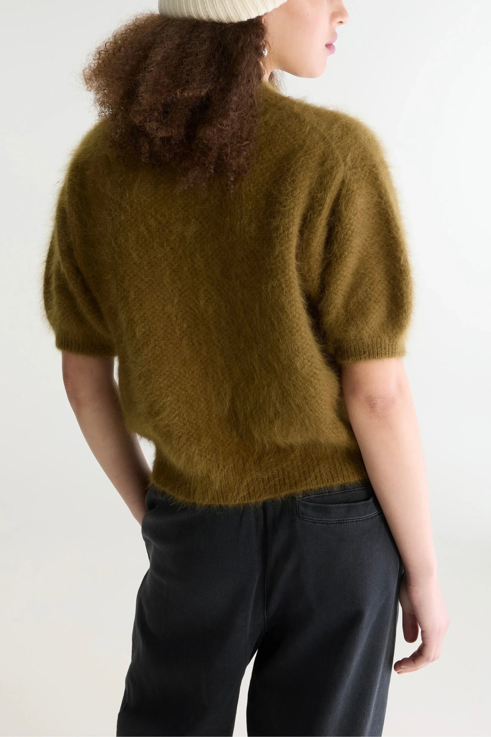 Pull manches courtes en angora kaki olive Bellerose Darza -- Bonny Lyon