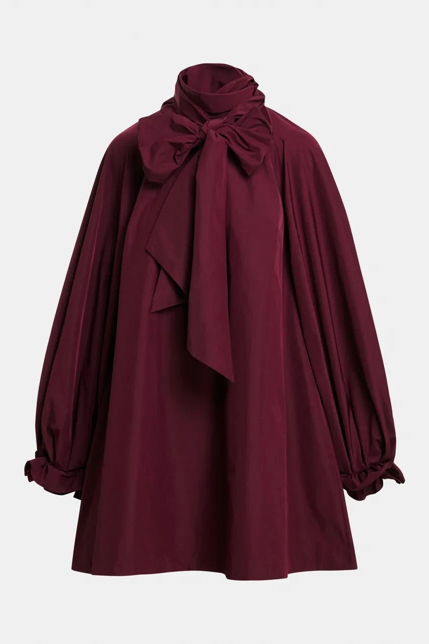 Mini-robe trapèze oversized à enclosure lavallière en taffeta bordeaux Essentiel Antwerp -- Bonny Lyon