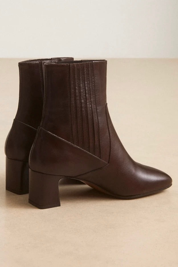 Bottines en cuir marron ou kaki vernis, tige mi-haute avec élastique talons de 6cm modèle no.522 Rivecour -- Bonny Lyon