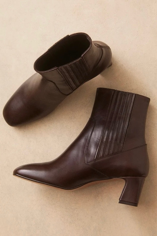 Bottines en cuir marron ou kaki vernis, tige mi-haute avec élastique talons de 6cm modèle no.522 Rivecour -- Bonny Lyon