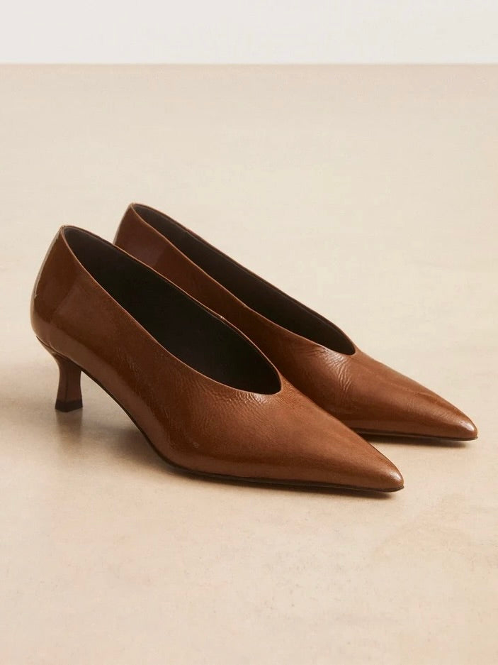 Escarpins à bout pointu en cuir vernis brun talons de 4cm modèle no.413 Rivecour -- Bonny Lyon