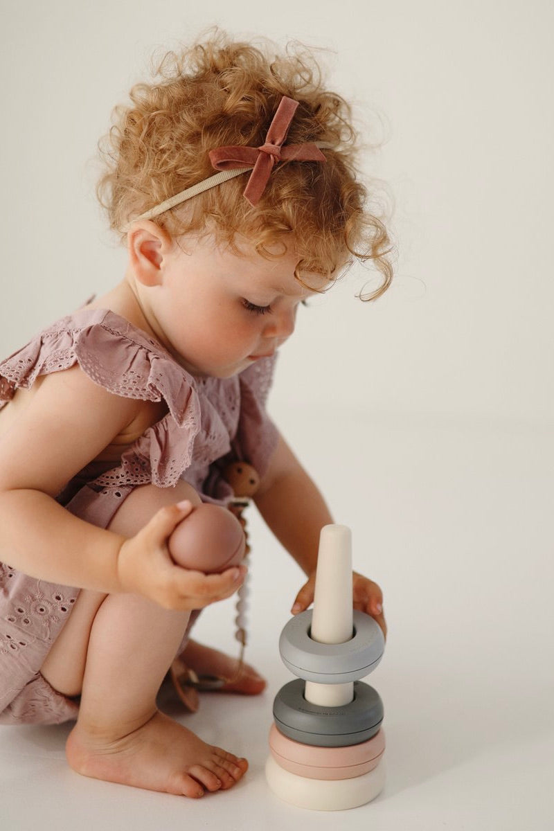 Stacking Rings Toy Mushie Bonny Lyon