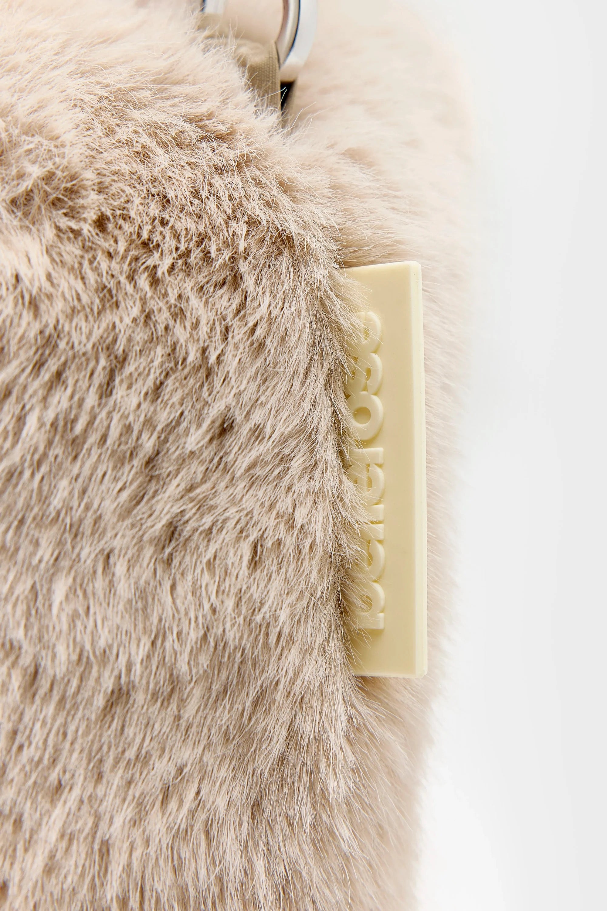 sac en fausse fourrure beige crème Helga Bellerose -- Bonny Lyon 