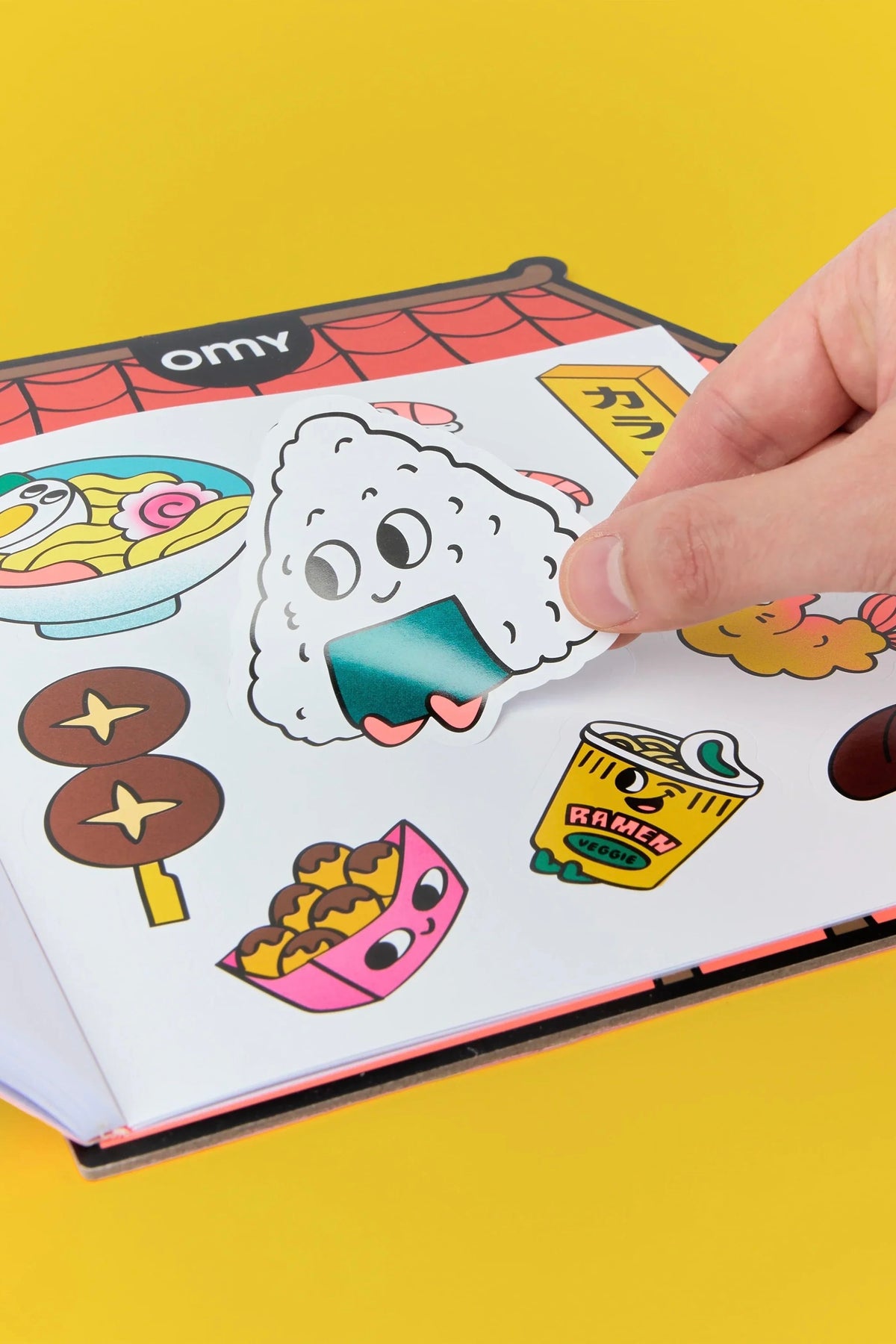 Carnet de Coloriage & Stickers Beauty ou Sushi