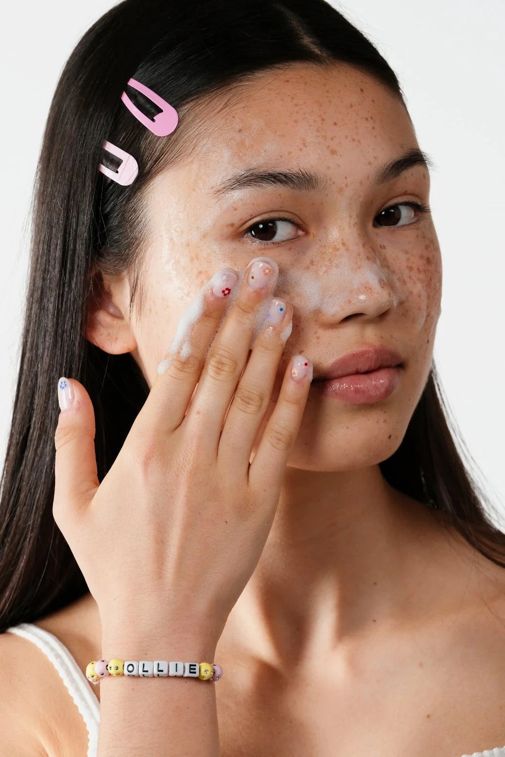 Produit nettoyant Mousse Clean Vibes Ollie Skin -- Bonny Lyon 