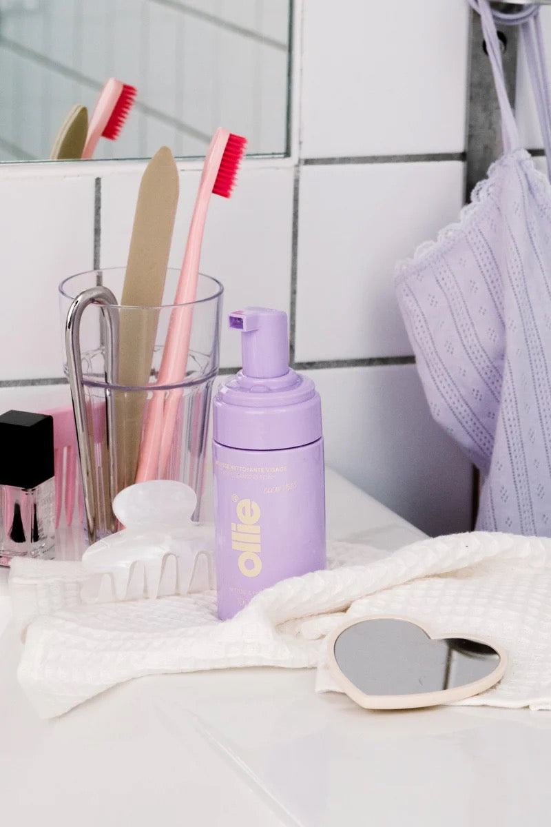 Produit nettoyant Mousse Clean Vibes Ollie Skin -- Bonny Lyon 