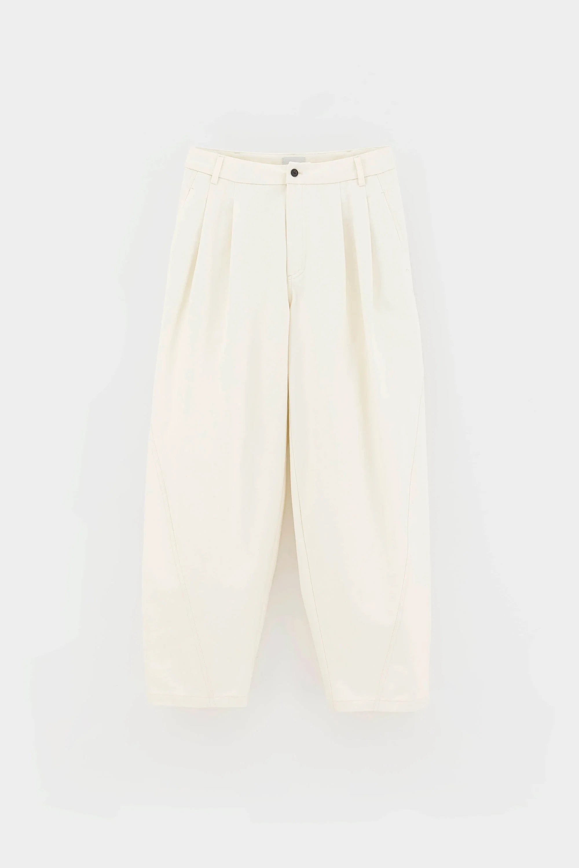 Pantalon tailleur arge coupe fuselée barrel ecru Bellerose Jimi -- Bonny Lyon 