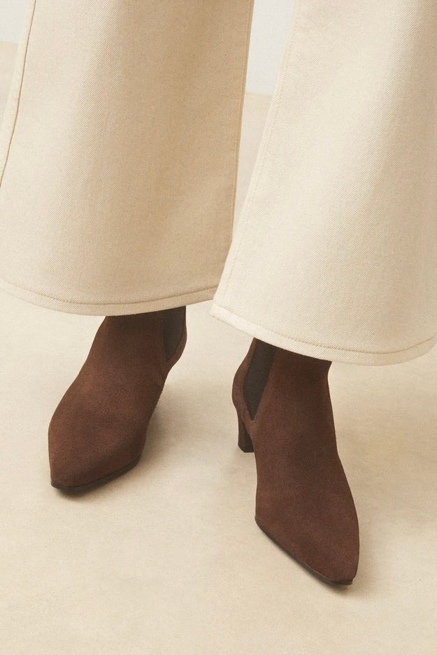 Bottines en suède à tige haute élastique et talons de 5cm modèle no.525 Rivecour -- Bonny Lyon