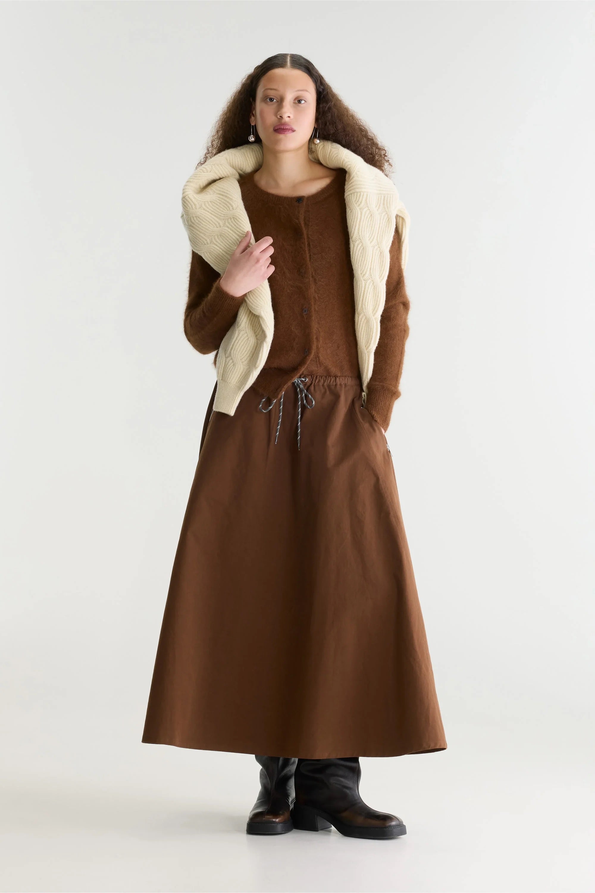 jupe longue évasé couleur tabac look sport chic Bellerose Harlin -- Bonny Lyon 
