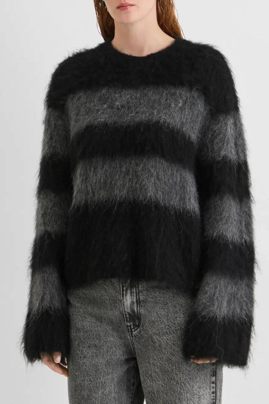 Pull Rouaria