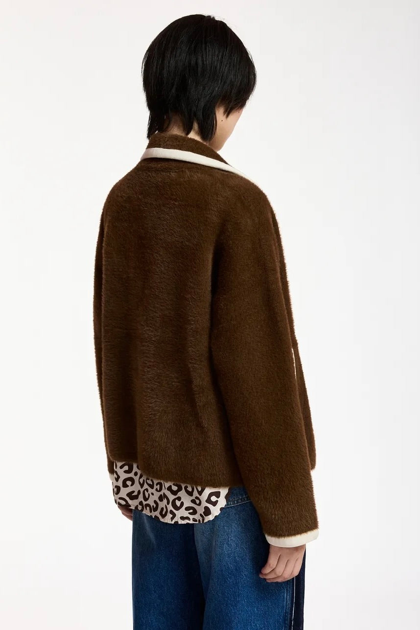Cardigan oversized ultra doux brun au liserés contrastants crème Essentiel Antwerp Kugar -- Bonny Lyon 
