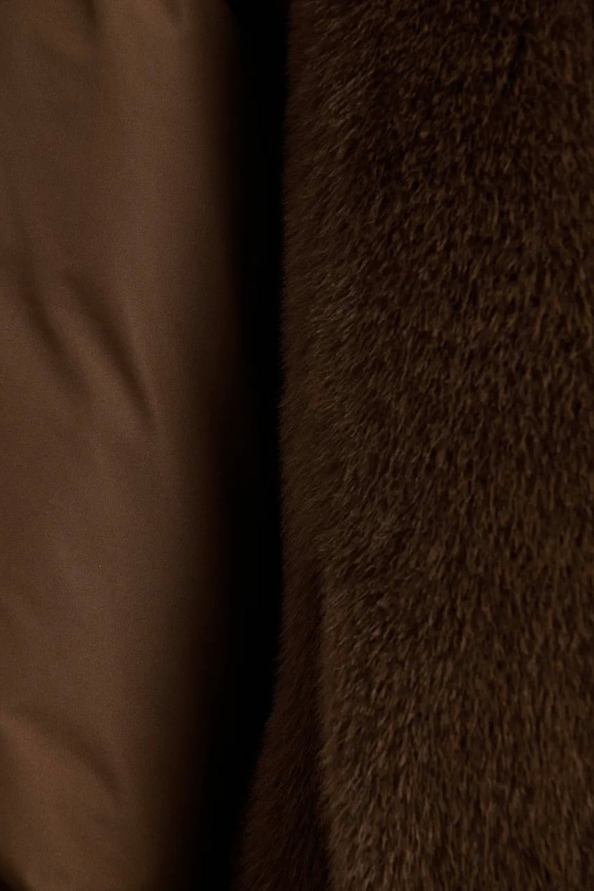 Veste en fausse fourrure et matelassé marron, capuche, manches amovibles Kbeauty Bear Me Essentiel Antwerp -- Bonny Lyon 