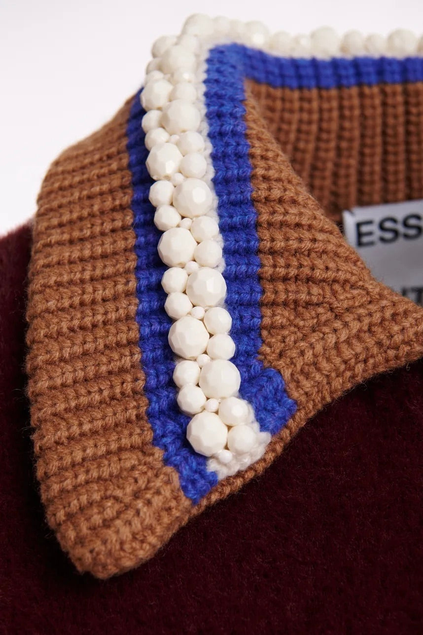 veste en maille oversized col tricot et brodé de perles, 2 coloris disponibles Essentiel Antwerp Kamore -- Bonny Lyon