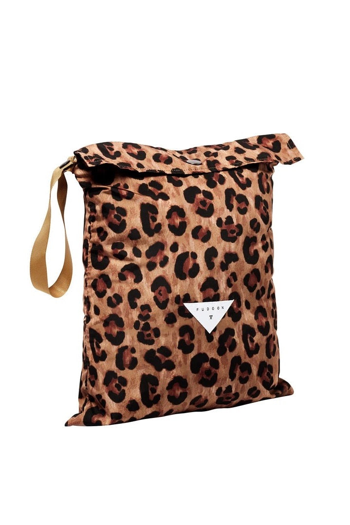 Capuche Doudoune léopard et noire