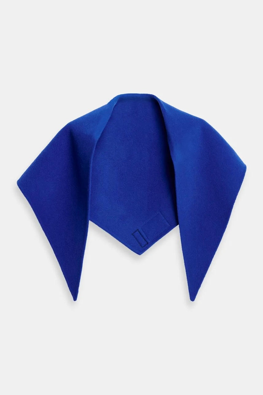 col écharpe forme triangle en laine-cachemire bleu cobalt Essentiel Antwerp Kaap -- Bonny Lyon 