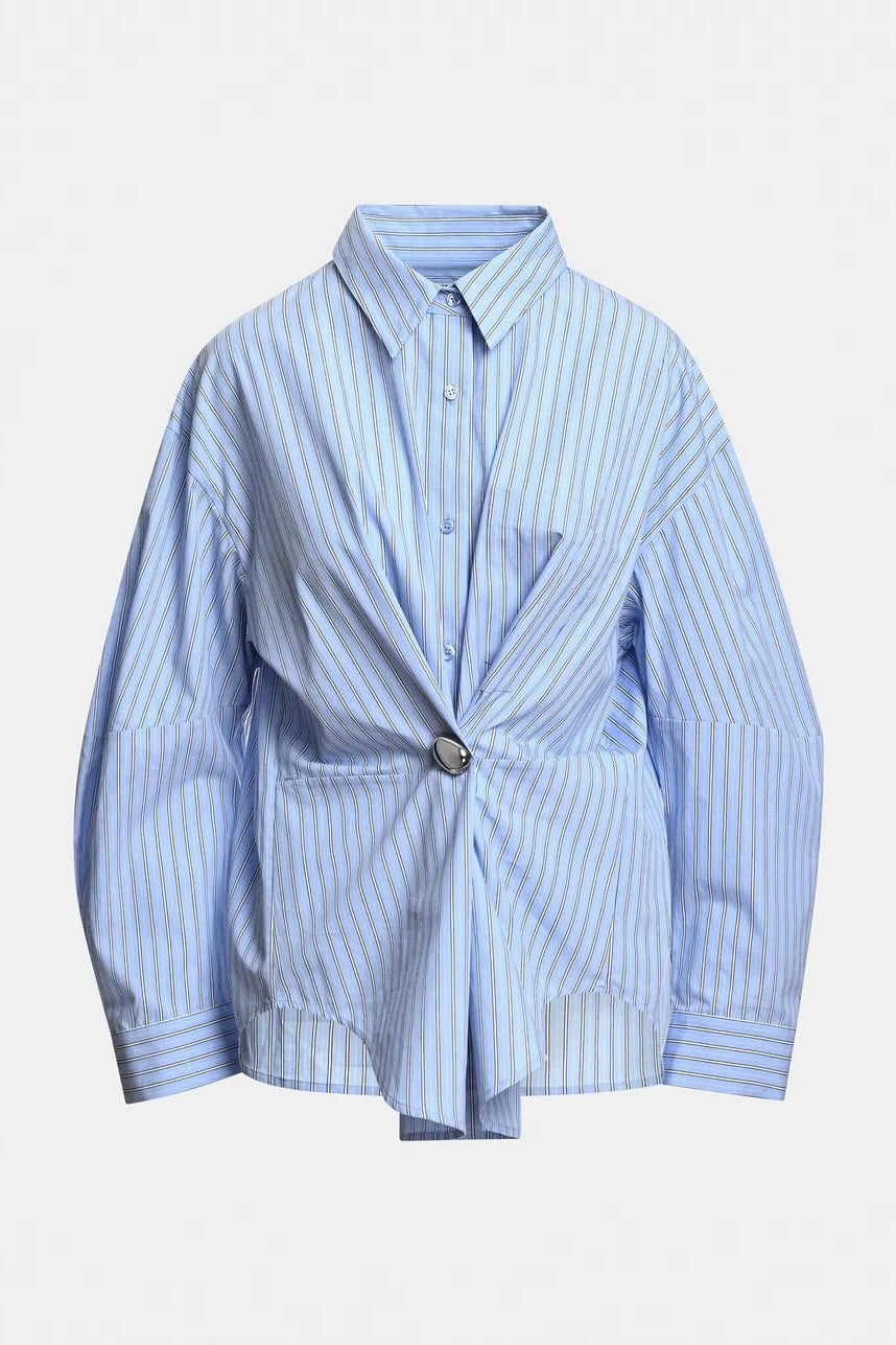 Chemise oversized drappée sur le devant avec broche amovible Kreative essentiel antwerp -- Bonny Lyon 