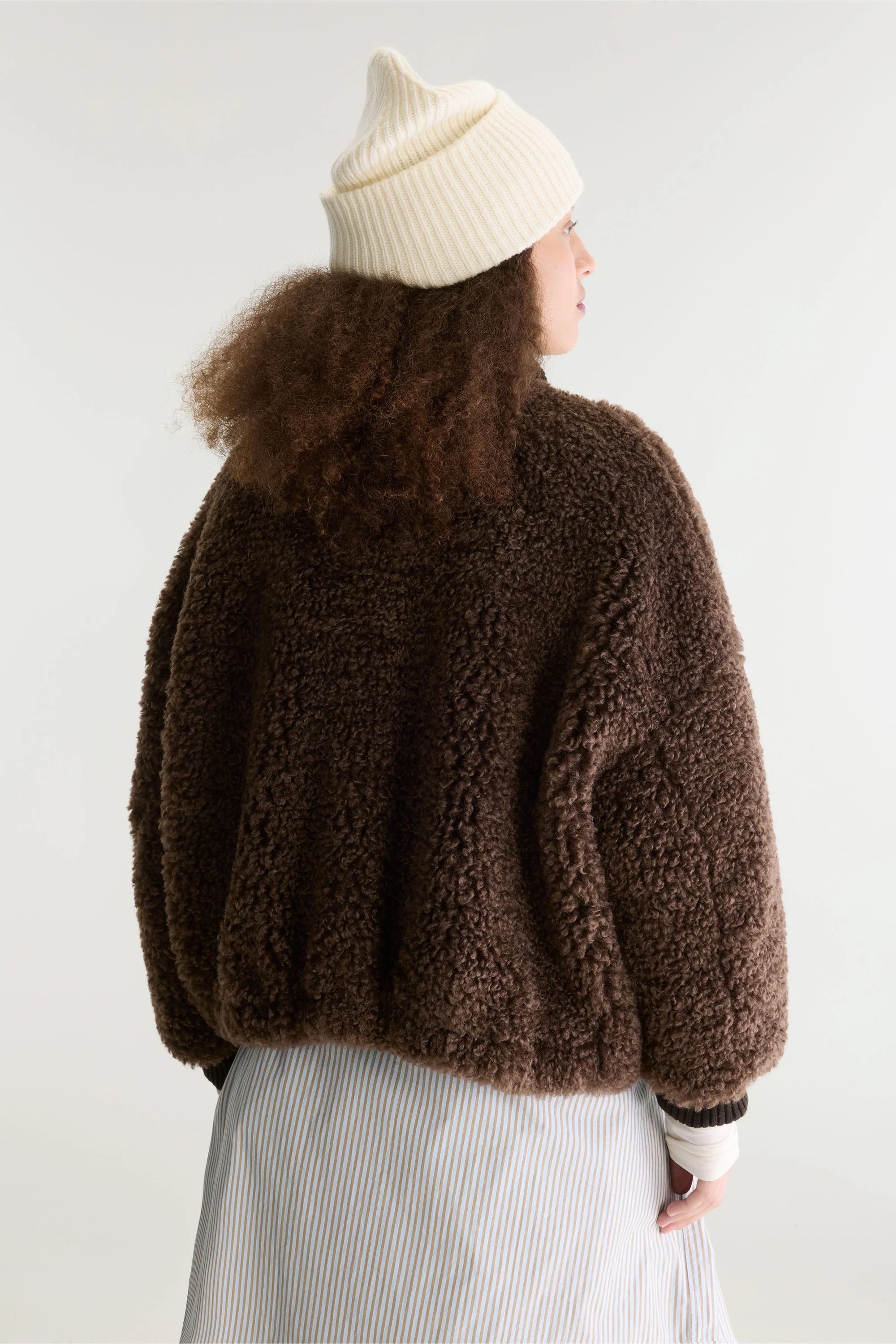 Bomber oversized en fausse fourrure marron foncé Bellerose Jallis Dark Roast -- Bonny Lyon 