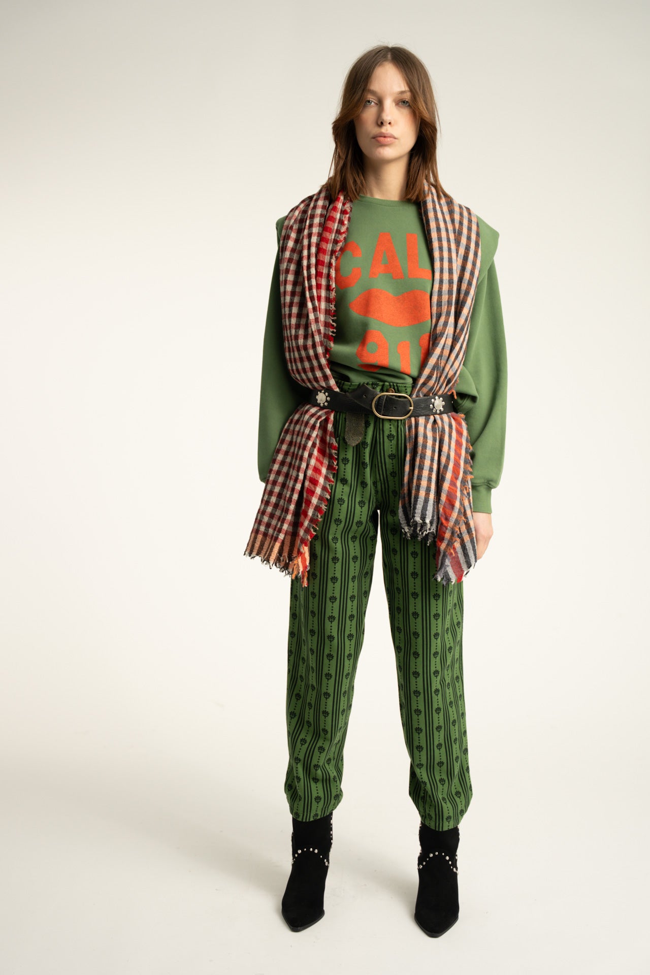 Sweatshirt à épaulettes manches longues vert imprimé call 911  Sisters Department __ Bonny Lyon