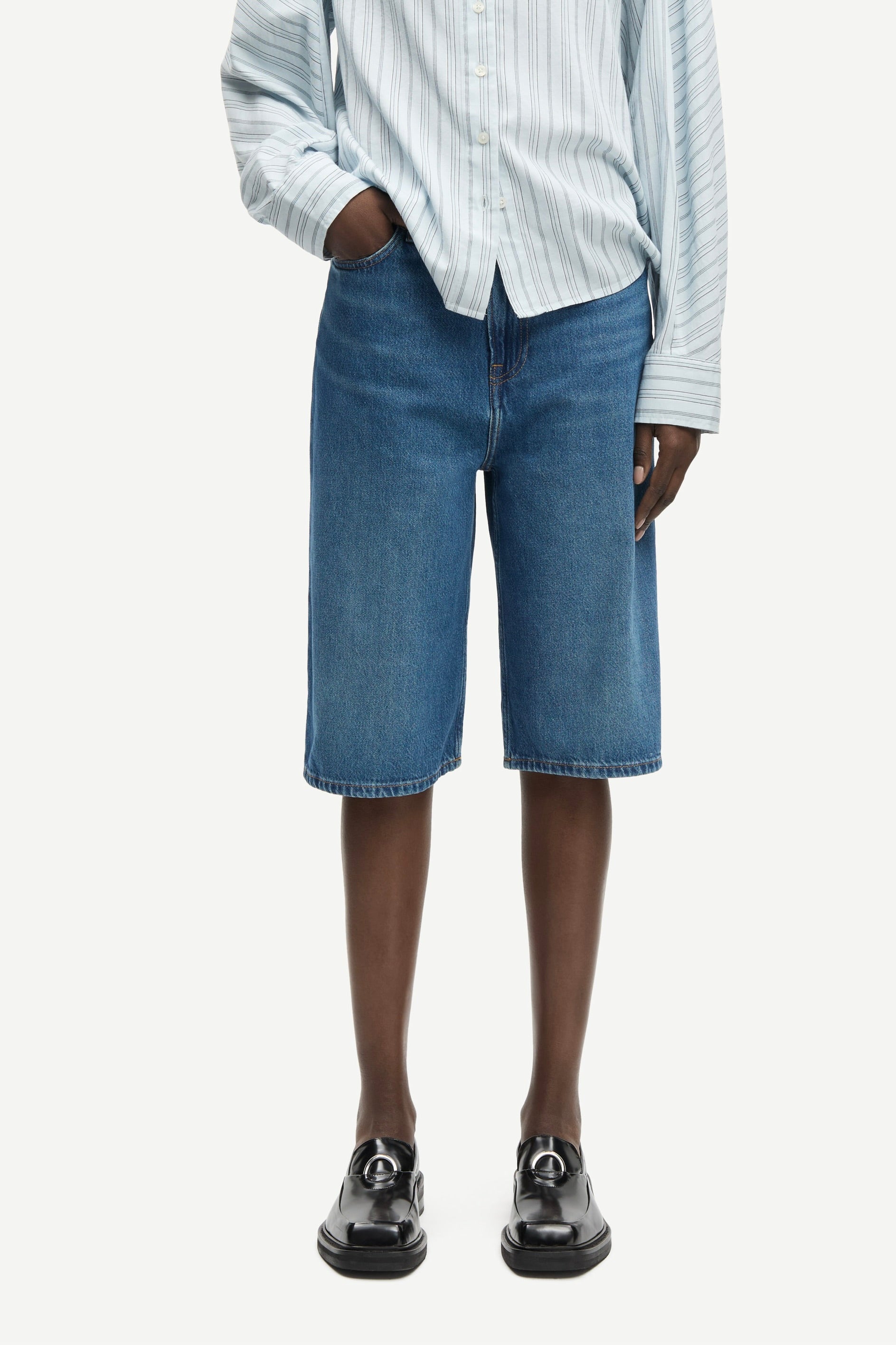 Short Sarebecca